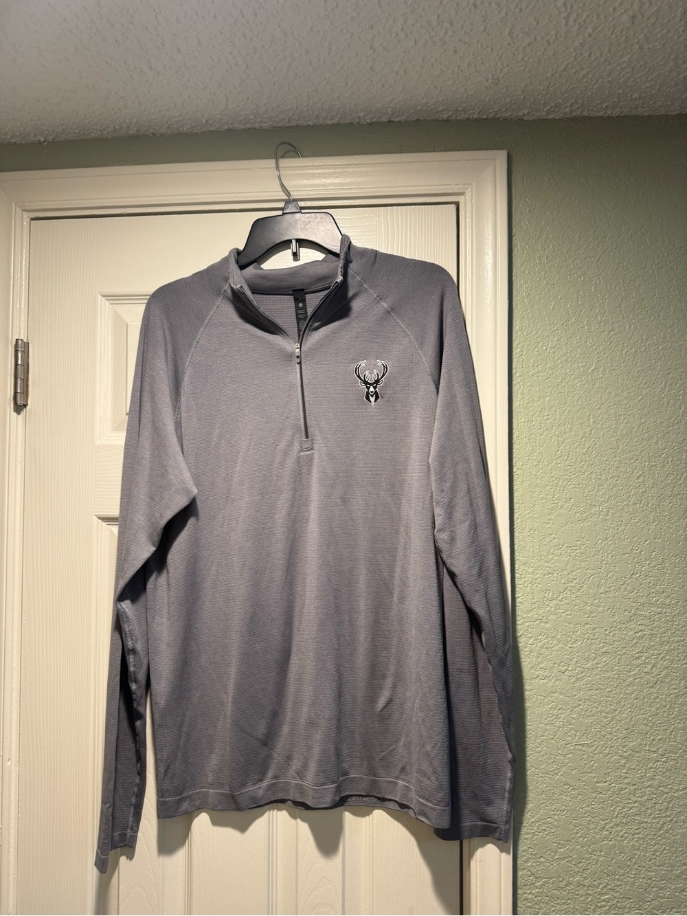 lululemon athletica Milwaukee Bucks Men's Heather Gray Quarter-Zip Pullover